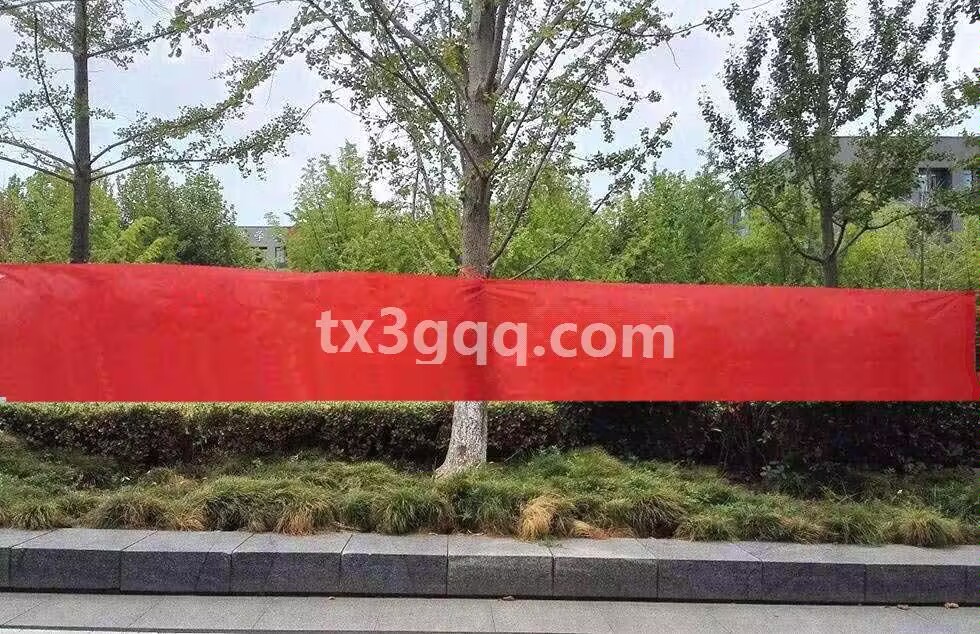 广告打到路边了